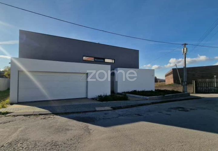Villa i Braga, Braga, Braga - € 790.000 | Ref: ZMPT584795 - foto 1