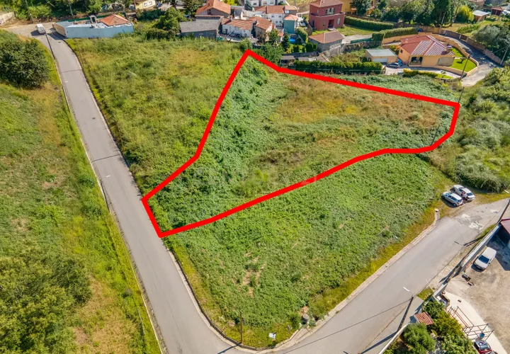 Helårsgrund i Grijo, Porto, Grijo - € 80.000 | Ref: C0471-00227 - foto 1