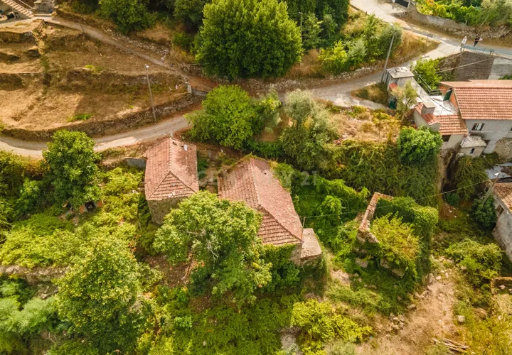 Villa i Cinfaes, Viseu, Cinfaes - € 70.000 | Ref: C0471-00363 - foto 1