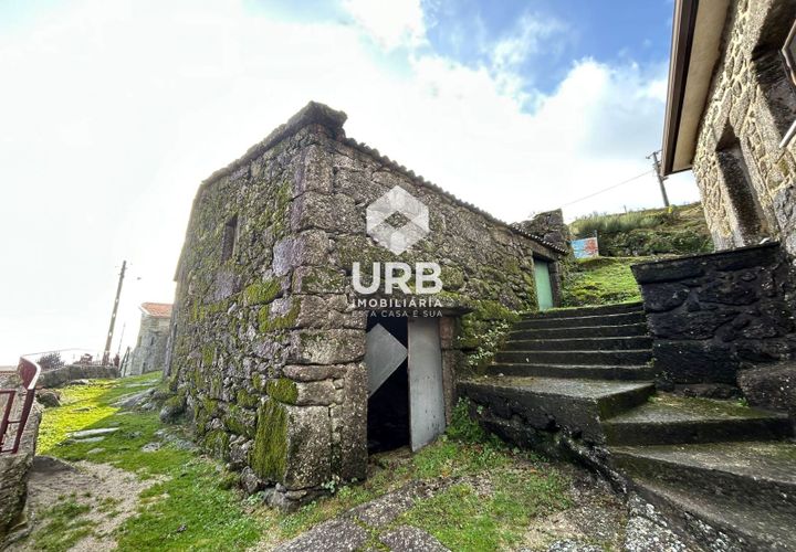 Helårsgrund i Vila Verde, Braga, Vila Verde - € 83.000 | Ref: RU01-40176 - foto 1