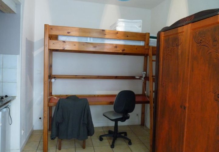 Estudi a Nimes, Gard, Nimes - € 375/mes | Ref: 302682 - foto 1