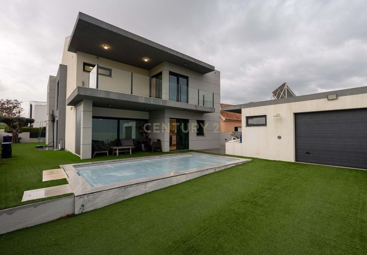 Villa i Oeiras, Lisbon, Oeiras - € 1.250.000 | Ref: C0444-00585 - foto 1