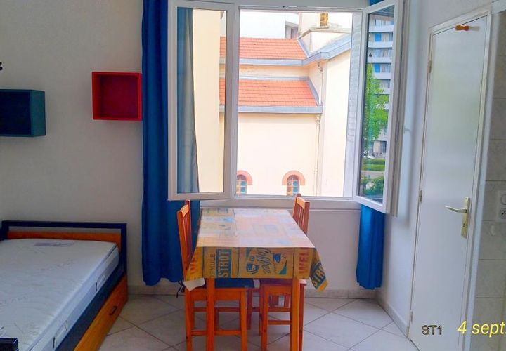 Estudi a Grenoble, Isere, Grenoble - € 450/mes | Ref: 852202 - foto 1
