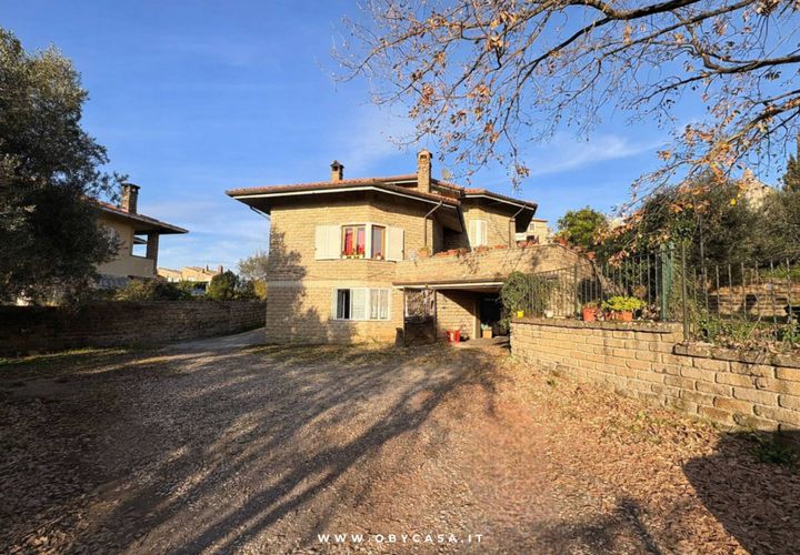 Villa a Canale Monterano, Rome, Canale Monterano - € 224.000 | Ref: Canale 224.000 - foto 1