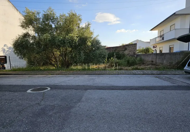 Helårsgrund i Castelo Branco, Castelo Branco, Castelo Branco - € 35.000 | Ref: C0434-01017 - foto 1