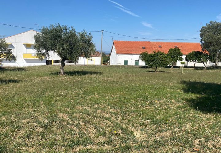 Helårsgrund i Castelo Branco, Castelo Branco, Castelo Branco - € 55.000 | Ref: C0434-00560 - foto 1