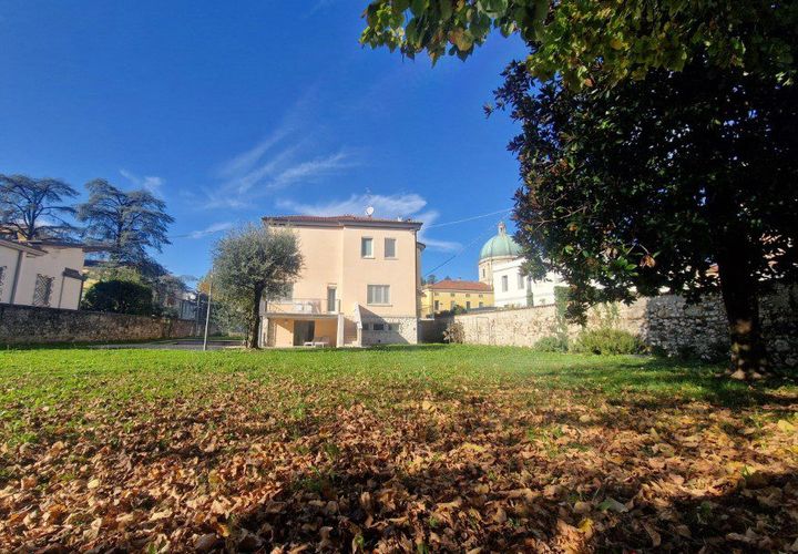 Villa i Thiene, Vicenza, Thiene - € 1.200.000 | Ref: SIN307 - foto 1