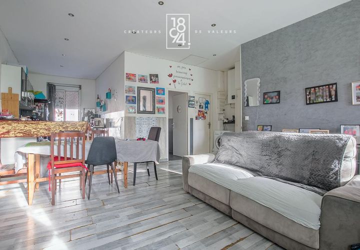 Lejlighed i Marseille, Bouches-du-Rhone, Marseille - € 123.000 | Ref: TDA2-61P-RGZ - foto 1