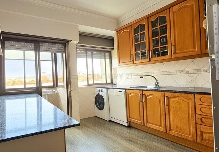 Lejlighed i Amadora, Lisbon, Amadora - € 300.000 | Ref: 1747-02112 - foto 1