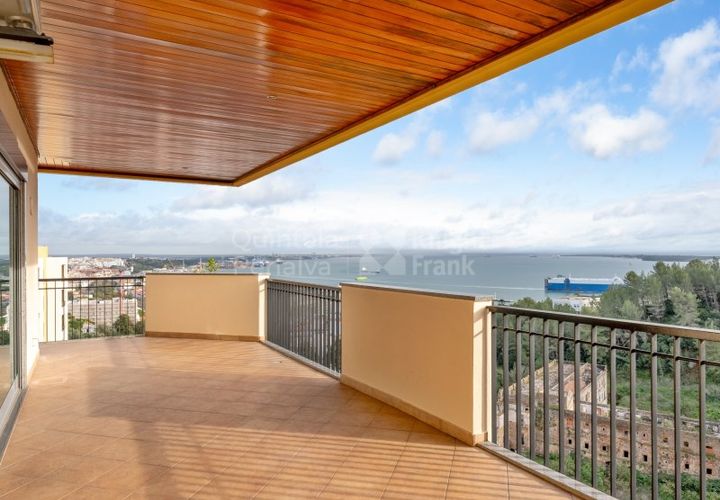 Apartament a Setubal, Setubal, Setubal - € 2.490/mes | Ref: PROP-34137 - foto 1