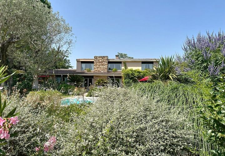 Villa i Avignon, Vaucluse, Avignon - € 784.000 | Ref: FR165 - foto 1