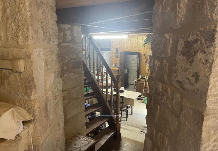 Landsbyhus i Saint-Robert, Correze, Saint-Robert - € 89.000 | Ref: 4A587F9D82E5477F - foto 1