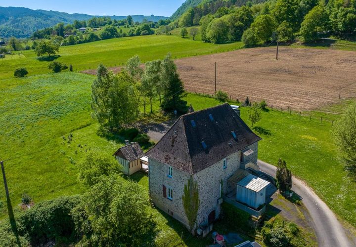 Villa a Argentat, Correze, Argentat - € 290.000 | Ref: 2BC61341B8754B0A - foto 1