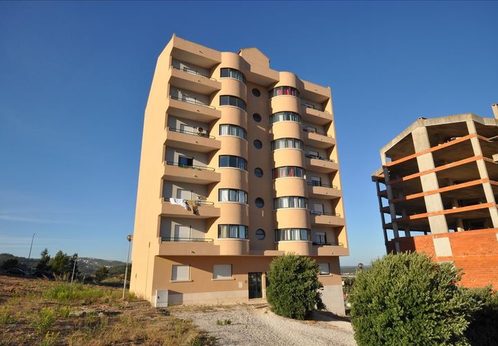 Lejlighed i Alenquer, Lisbon, Alenquer - € 287.000 | Ref: ZTRE-04312/12758 - foto 1