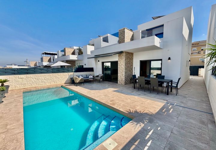 Villa i Benijofar, Alicante, Benijofar - € 429.500 | Ref: BD-77816 - foto 1