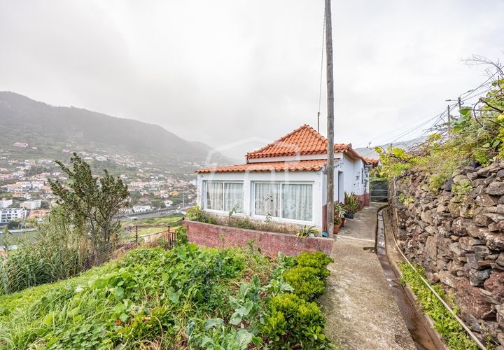 Villa a Machico, Madeira, Machico - € 200.000 | Ref: 11351-MB - foto 1