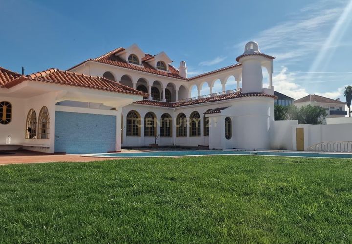 Villa i Almada, Setubal, Almada - € 1.100.000 | Ref: C0431-00780 - foto 1