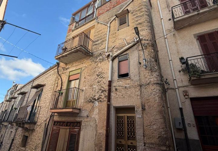 Villa a Chiusa Sclafani, Palermo, Chiusa Sclafani - € 19.000 | Ref: 8682RV26128 - foto 1