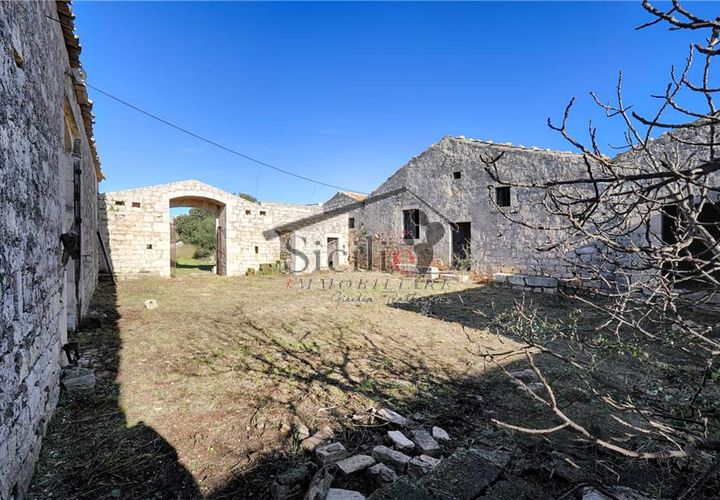 Villa i Modica, Ragusa, Modica - € 250 000 | Ref: 230 - foto 1