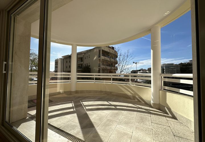 Lejlighed i Beausoleil, Alpes-Maritimes, Beausoleil - € 799.000 | Ref: X52323 - foto 1