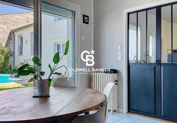 Villa a Saintes, Charente-Maritime, Saintes - € 549.000 | Ref: 0021FB/PB - foto 1