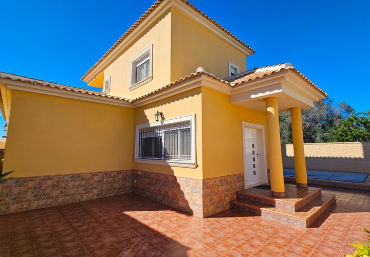 Villa i La Marina, Alicante, La Marina - € 385.000 | Ref: CLD-2970 - foto 1