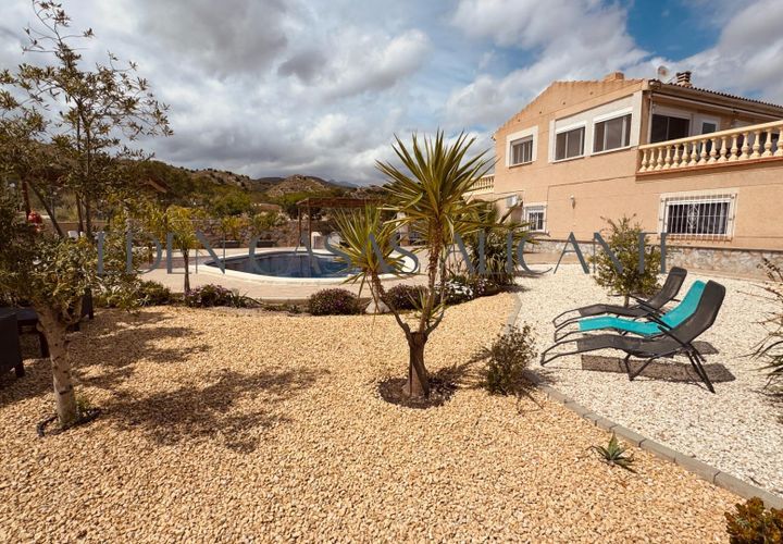 Villa a Mutxamel, Alicante, Mutxamel - € 479.000 | Ref: 01477/8734 - foto 1