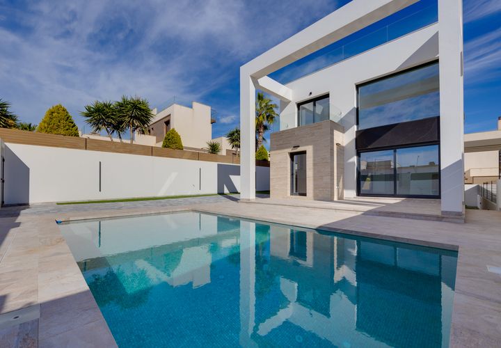 Villa a Torrevieja, Alicante, Torrevieja - € 750.000 | Ref: NBCB-66065 - foto 1