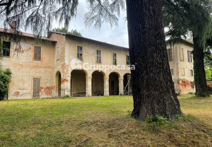 Villa a Mesero, Milan, Mesero - € 470.000 | Ref: Villa storica di prestigio via Roma Mesero - foto 1