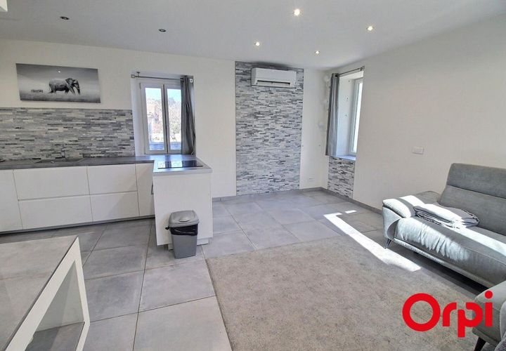 Landsbyhus i Marseille, Bouches-du-Rhone, Marseille - € 245.000 | Ref: RTCE-JYY-D2H - foto 1