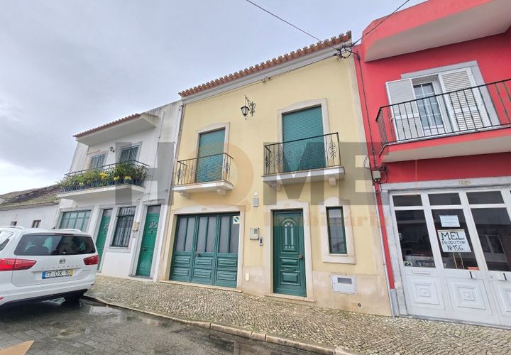 Villa i Almeirim, Santarem, Almeirim - € 320.000 | Ref: 100.001.850 - foto 1