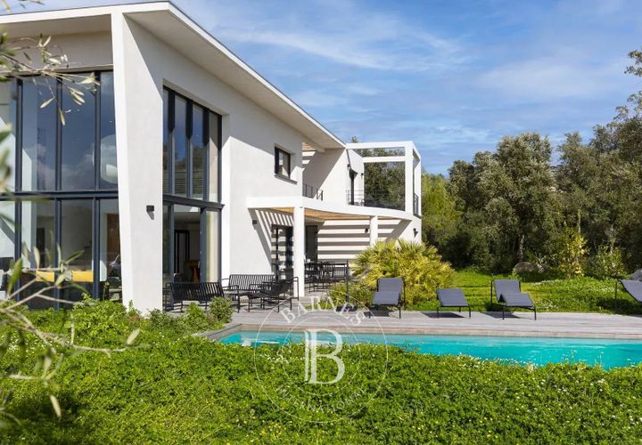 Villa a Porto-Vecchio, Corse-du-Sud, Porto-Vecchio - € 2.625.000 | Ref: RV2075 - foto 1