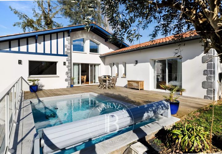 Villa a Villefranque, Pyrenees-Atlantiques, Villefranque - € 899.000 | Ref: M1814 - foto 1