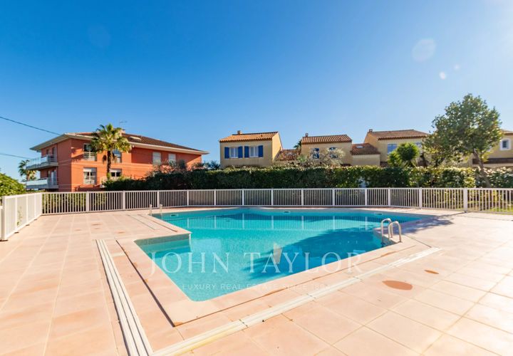 Lejlighed i Antibes, Alpes-Maritimes, Antibes - € 670.000 | Ref: V0703AN - foto 1