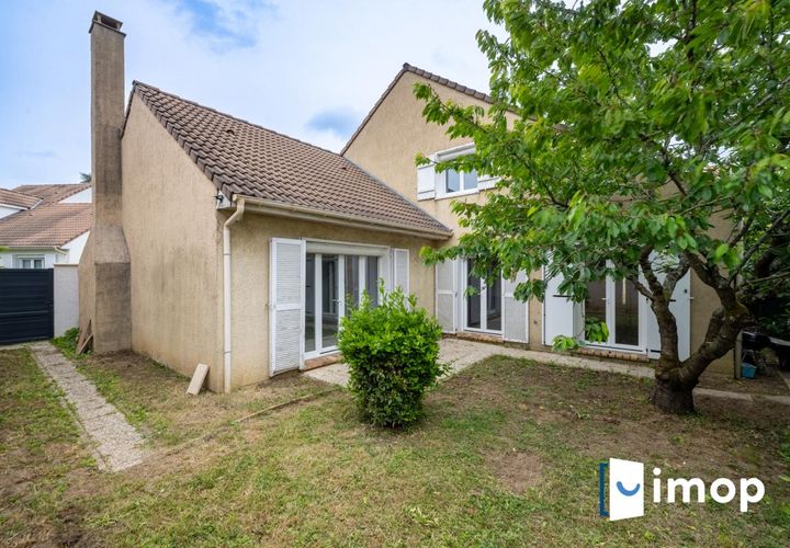 Villa a Cergy, Val-d'Oise, Cergy - € 389.900 | Ref: ba5508450f1b2de - foto 1