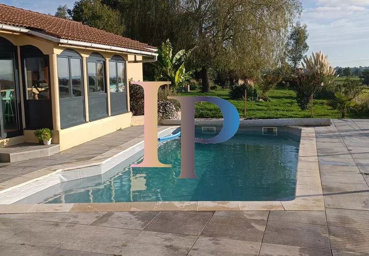 Villa a Charlieu, Loire, Charlieu - € 310.000 | Ref: 42IP4507 - foto 1