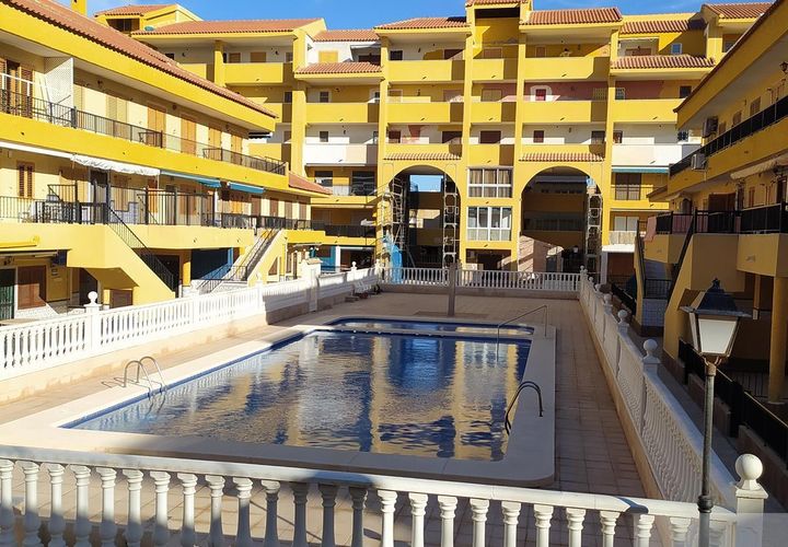 Dupleks i Torrevieja, Alicante, Torrevieja - € 152 000 | Ref: 1001-luc1122 - foto 1