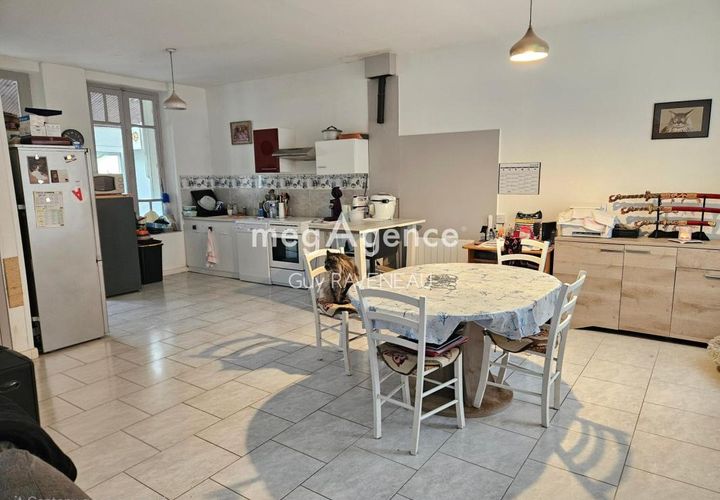 Villa a Thouars, Deux-Sevres, Thouars - € 87.500 | Ref: 198555 - foto 1
