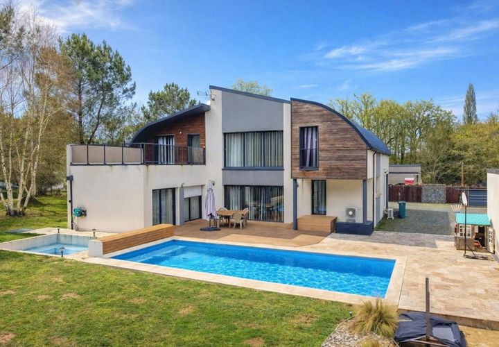 Villa i Le Mans, Sarthe, Le Mans - € 443.500 | Ref: 198102 - foto 1