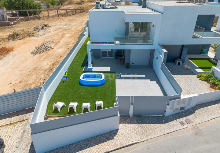 Villa i Estombar, Faro, Estombar - € 599.000 | Ref: C0240-03549 - foto 1
