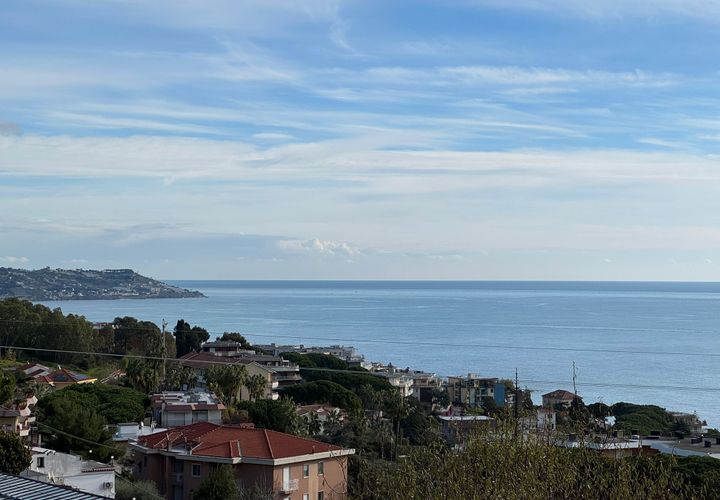 Villa a Sanremo, Imperia, Sanremo - € 1.100.000 | Ref: 327 - foto 1
