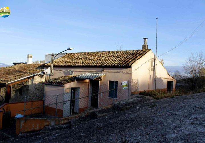 Villa a Castelli, Teramo, Castelli - € 25.000 | Ref: EL1144-848963 - foto 1