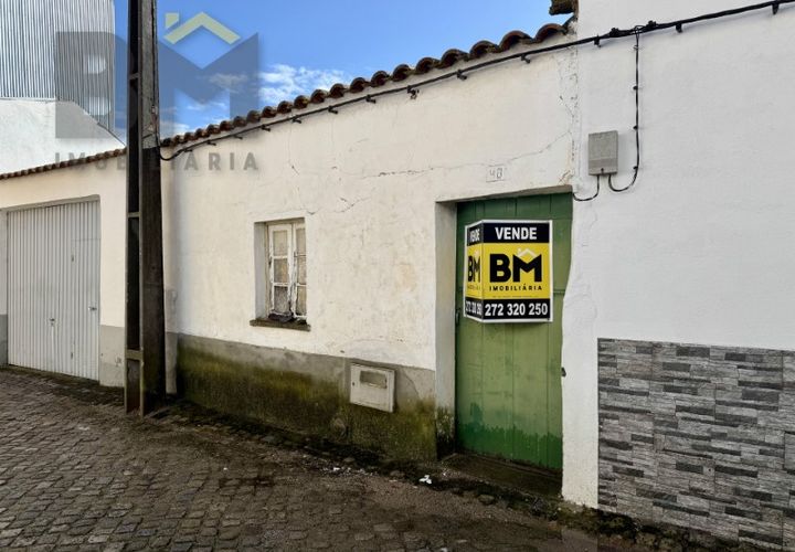 Villa i Castelo Branco, Castelo Branco, Castelo Branco - € 15.000 | Ref: 5003 - foto 1