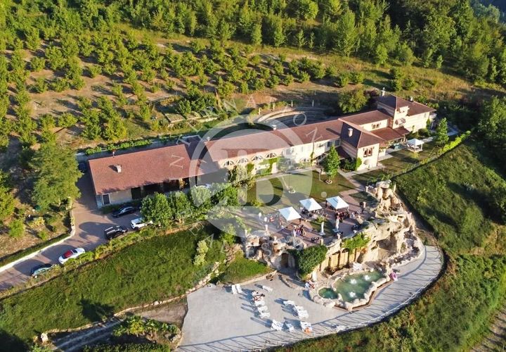 Villa i Castelletto Uzzone, Cuneo, Castelletto Uzzone - € 2.350.000 | Ref: IB 768 - foto 1