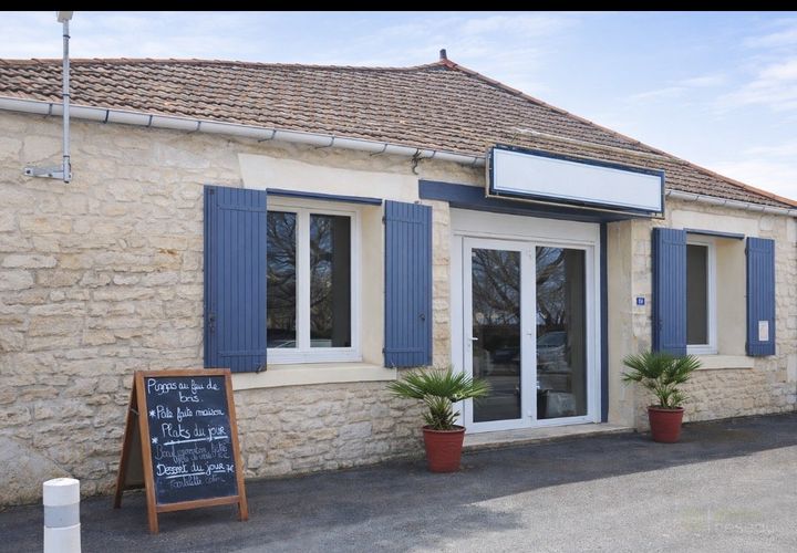 Erhvervsejendom i Saujon, Charente-Maritime, Saujon - € 100.000 | Ref: 3011442814 - foto 1