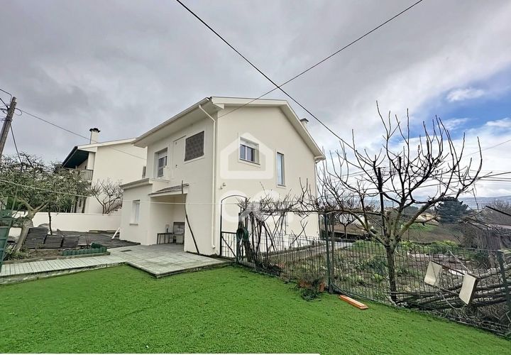 Villa i Chaves, Vila Real, Chaves - € 240.000 | Ref: 322/M/02426 - foto 1