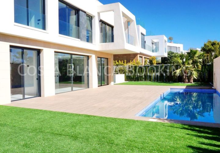 Villa a Finestrat, Alicante, Finestrat - € 1.150.000 | Ref: S-4371/13675 - foto 1