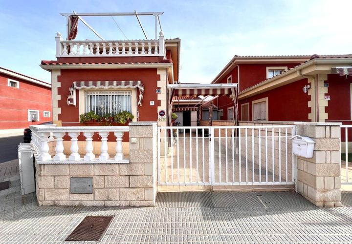 Villa i Pinoso, Alicante, Pinoso - € 192.500 | Ref: 747520 - foto 1