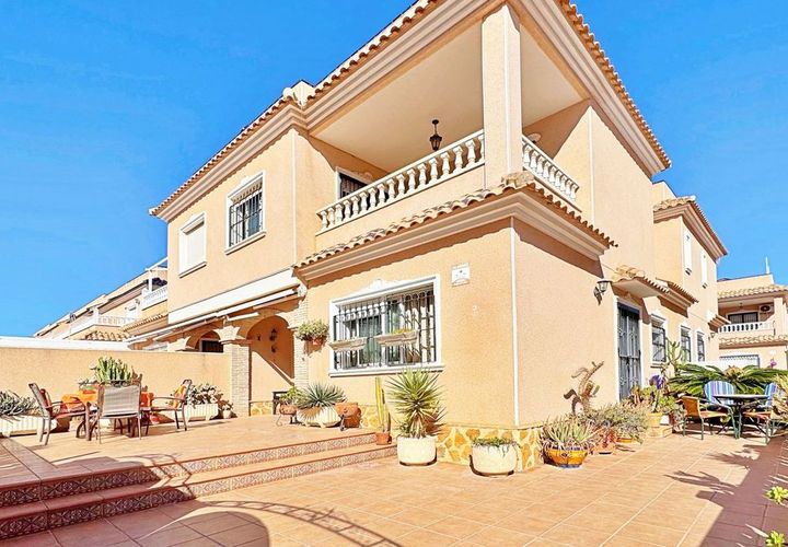 Byhus i Orihuela Costa, Alicante, Orihuela Costa - € 275.900 | Ref: 746940 - foto 1