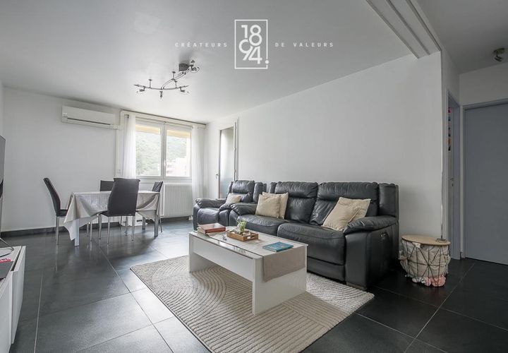 Lejlighed i Marseille, Bouches-du-Rhone, Marseille - € 210.000 | Ref: MQAX-E3S-LDS - foto 1